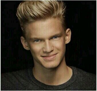 ainhoafuentes5's profile picture. Amante de la música. Fan de Cody Simpson , amarlooo siempre(L)