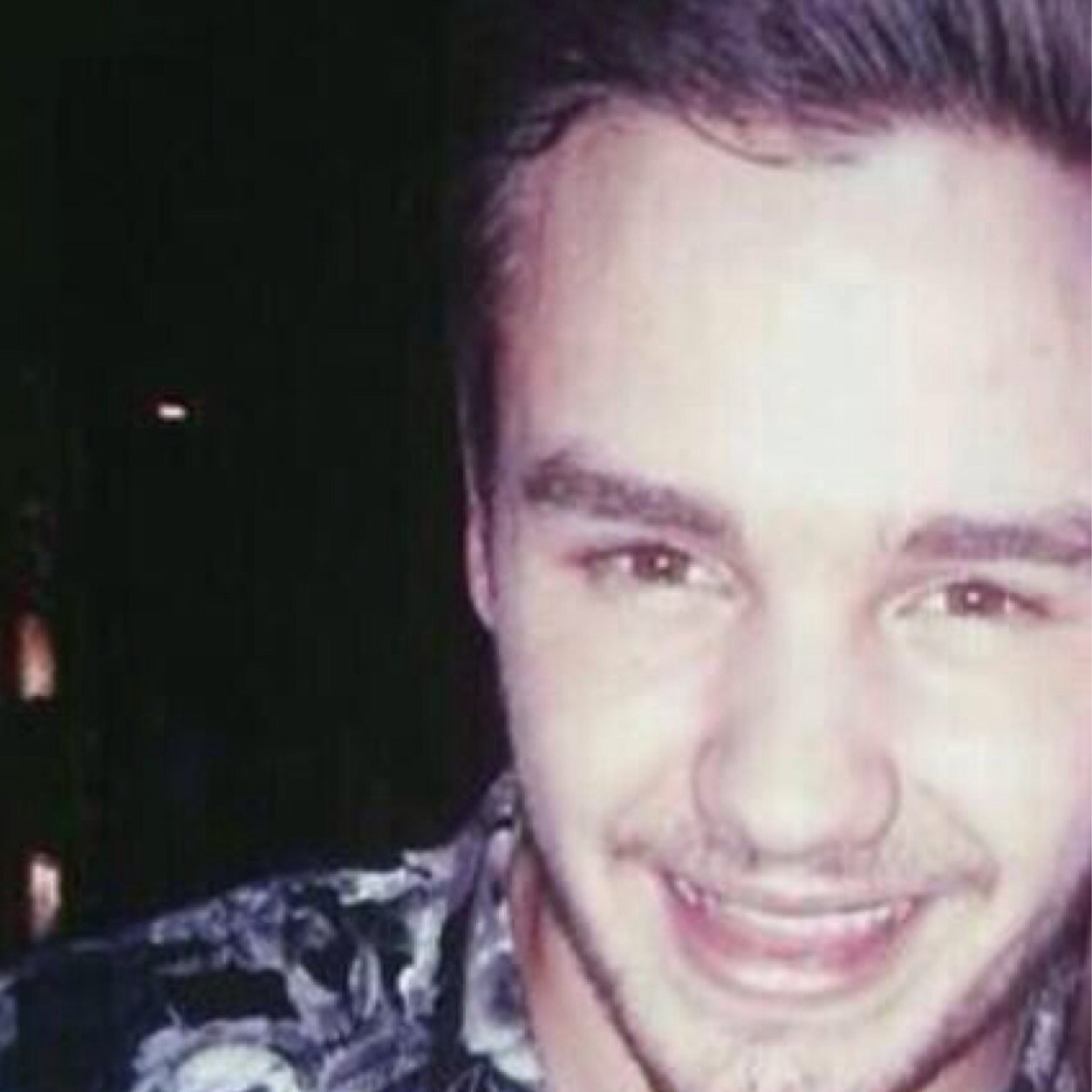 Please follow @StrawZarryPie instead of this account. Thaaaannks. xx