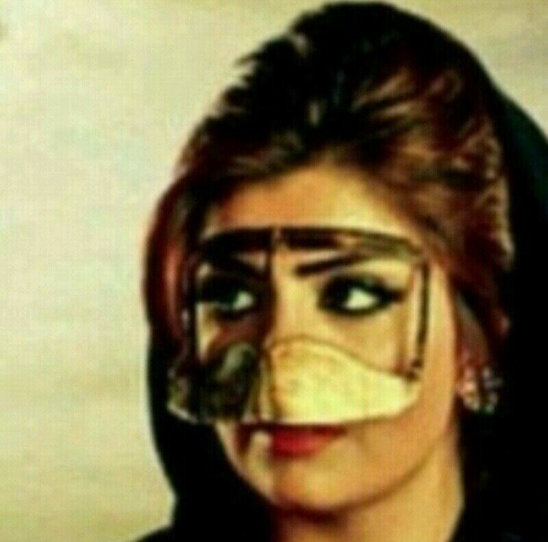 خـآلُيَہ منْ آلُحٍبْ فَلُآ تٌخـدِعٍگم گتٌآبْآتٌيَ