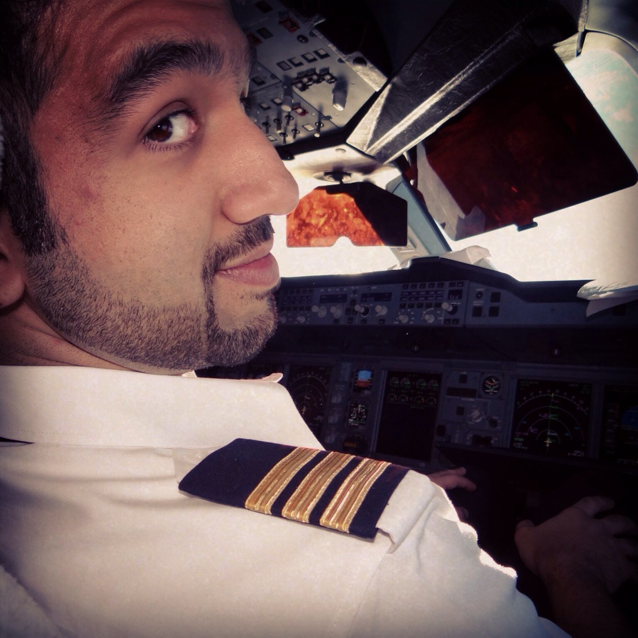 boshhaab86's profile picture. Flying around the world in a superjumbo ✈️