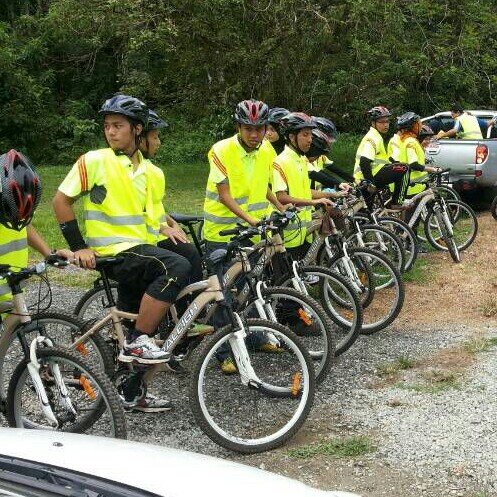 NikHayazi's profile picture. Hijau Kuning Lambang Kemegahan...
Penyokong Setia Skuad Kenari!