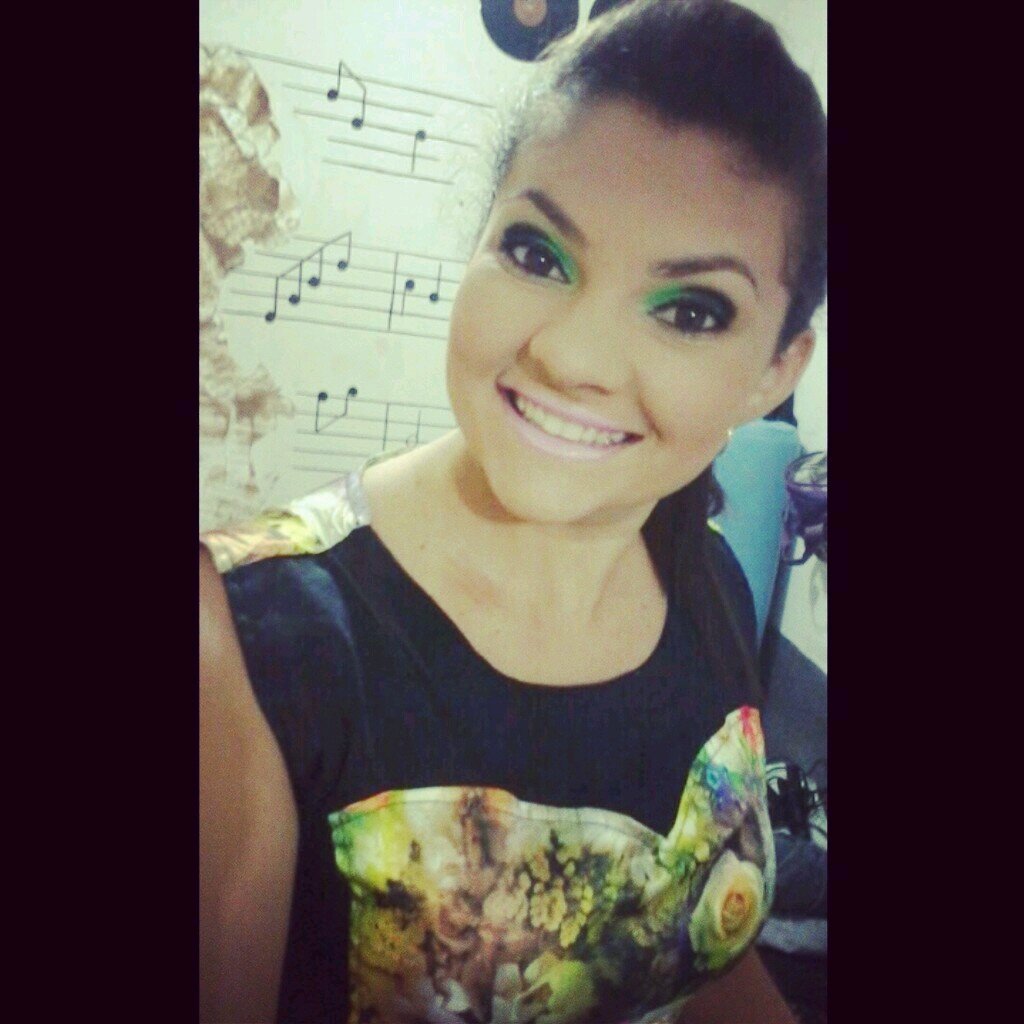 20 anos, Leonina, Paraibana. WhatsApp: 83 8797-6923