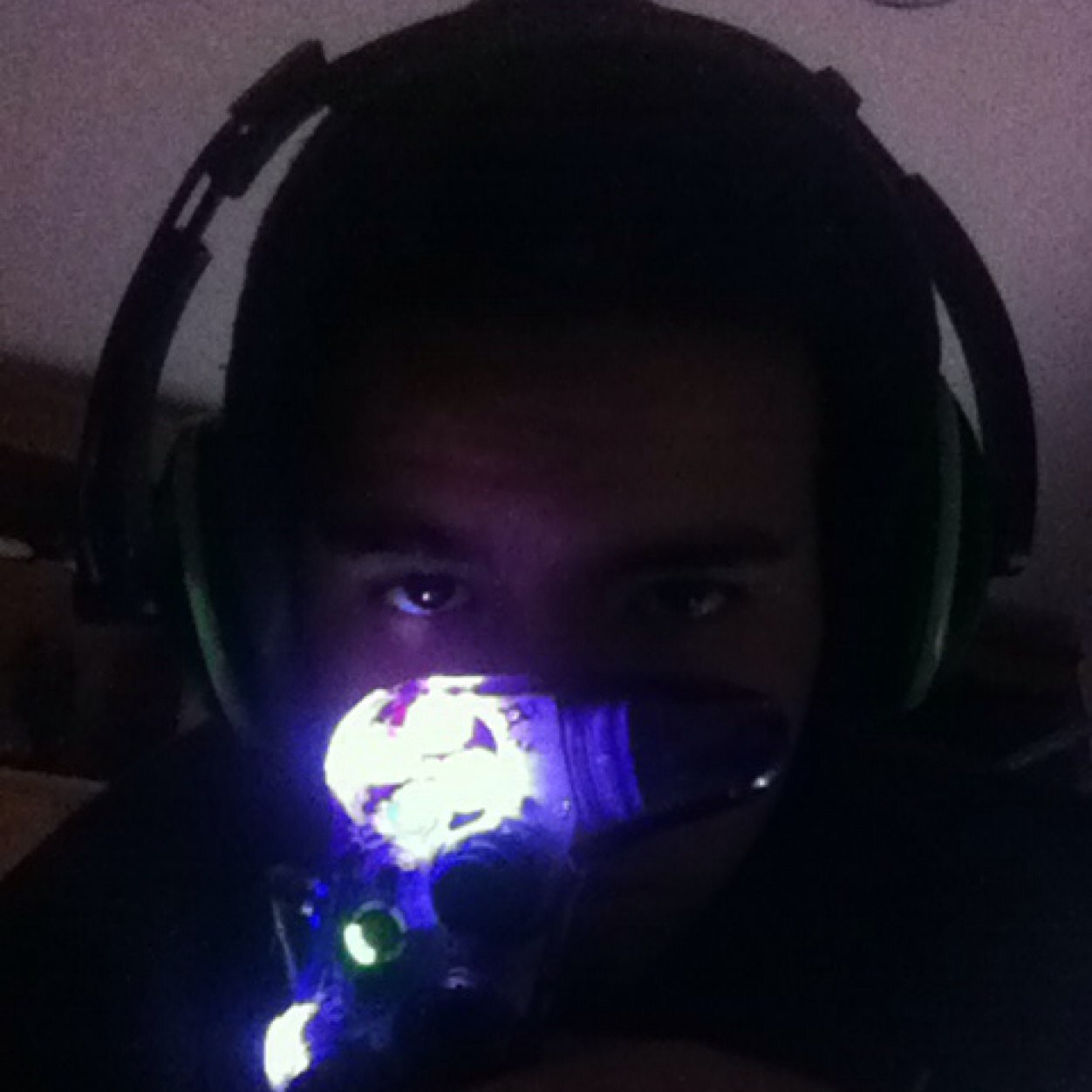 Im Skyler Bailey! Im a Going to be a Youtube June 1st. My goal is to be a MLG Pro. My Clan is ImOP. Hopefully you guy's can check us out, & please Follow!