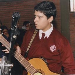 hlaaa my name is lucio jaja na mi nombre es lucio tngo 13 años me gusta cantar y tocar la guitarra voy al colegio FASTA (ahora pase a 2do :P) jajaja
