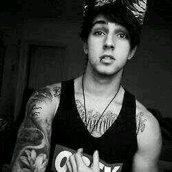 What's up, I'm Ryan.  Sassmaster.                                                         SMILER /#BANGERZ/ BITCHES!