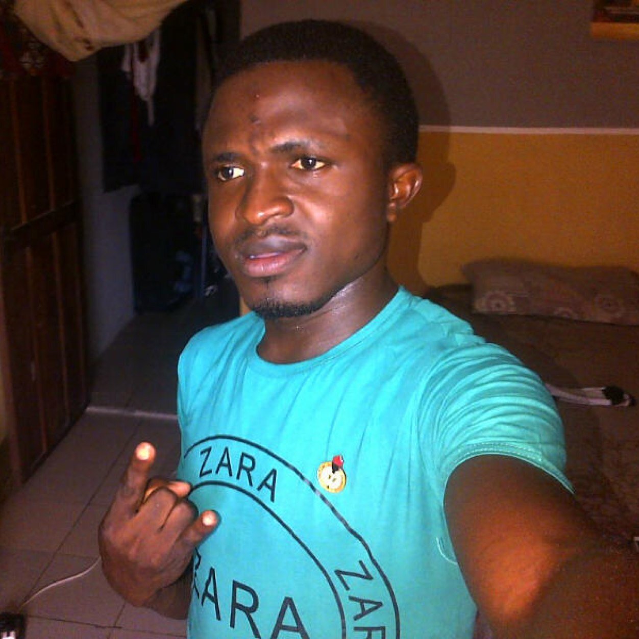 Am a cool guy from delta state, graduated from delsu, serving n working in Abj, follow me as i follow you n lets have fun... ( BBM-7c56fd38)
