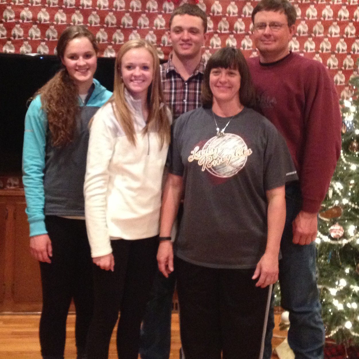 KimKnowak's profile picture. 