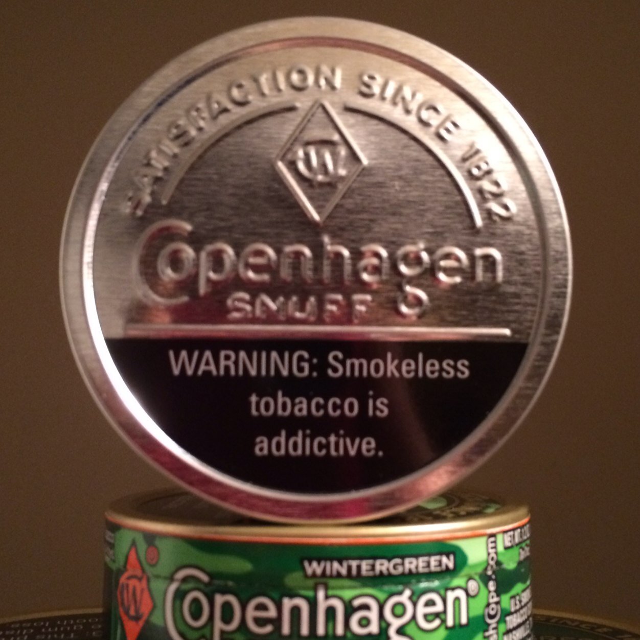 If you love dipping as much as i do then follow me you badass mother fucker! #DipFoDays #SitBackSpitBlack #FollowBack #DestroyGumsNotLungs