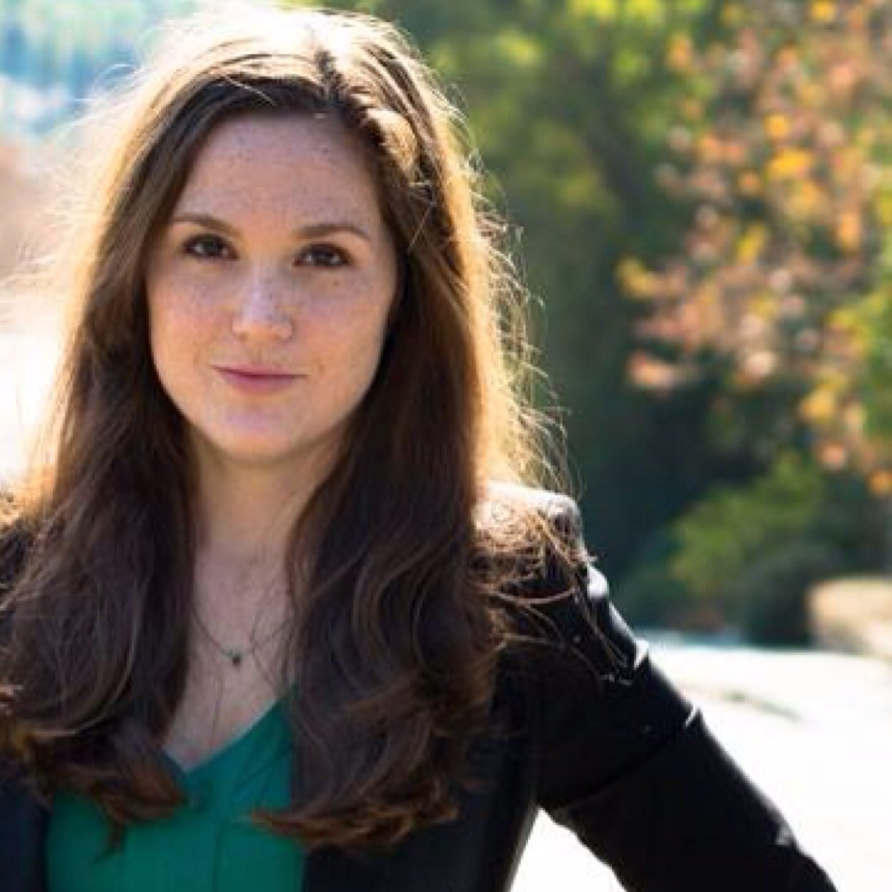 alyroux's profile picture. she/hers 👒 HAES Nutritionist, 🎩 Intuitive Eating Certified, 👑 Biochem Adjunct / BLM