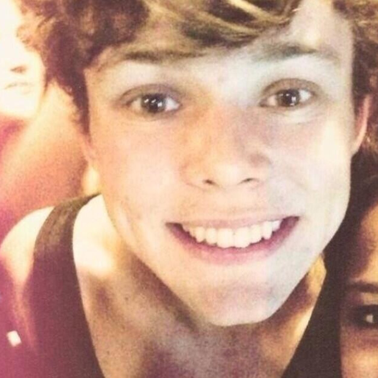 free follow from @froyohemmo aye