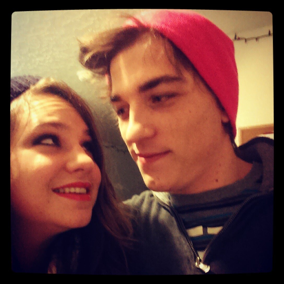 huffygirl51's profile picture. Mother of two!  Pokemon Nerd, Oregon lover, and Karma rules. ☔