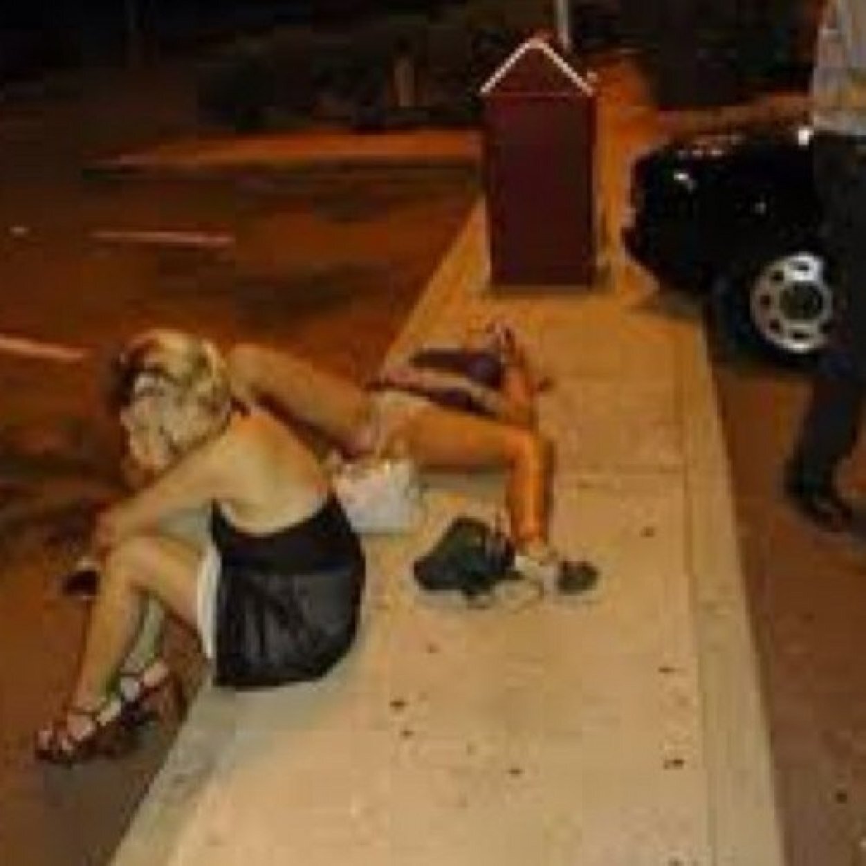 Pretty, drunk, and better than you.

#geauxtigers