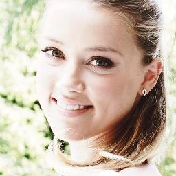 ||21.|| Futura periodista. ¿@AnnaSteele21? Tócala y verás lo que es bueno. Algo más que insistente, siempre consigo lo que quiero. |#FreeRol +18|.