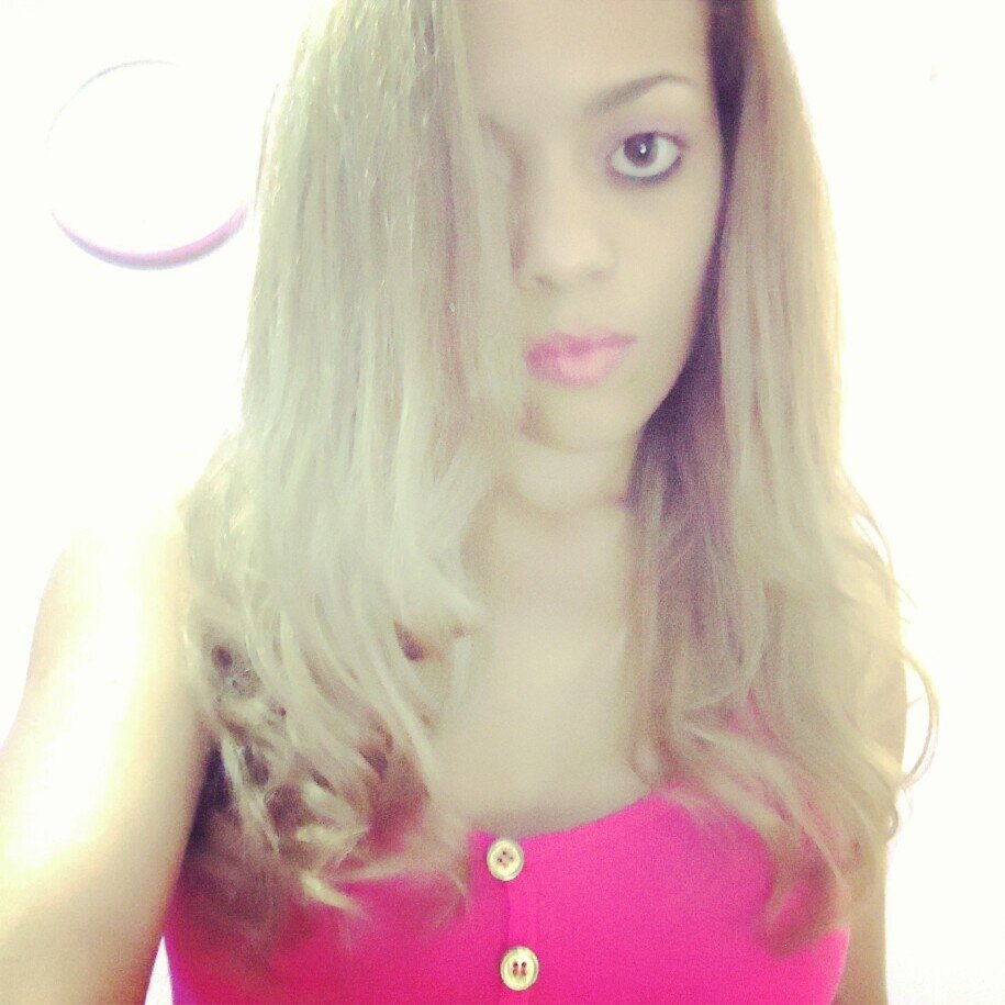 Cumprir todas as regras tornaria minha vida tão chata.Eu quero poder dizer que extrapolei. (Avril Ramona Lavigne) ♥♥♥