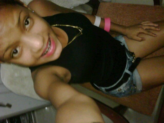 --Sorry Micky Mouse , PerO Yo No AqO COrO Con Rattas--

--SiiGueMe & Te SiGoO--