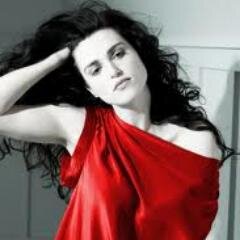 MulitVerse RP @TardisNerdyNerd's 3rd acc.Sherlock's sister and Rightful queen of Camelot.In Slytherin and Dauntless.Child of Hades. Queen of Arendalle, Icy.