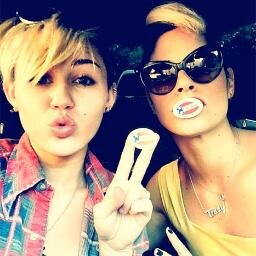 #MOLLY! ; Miley Cyrus, Single, Parody ♥