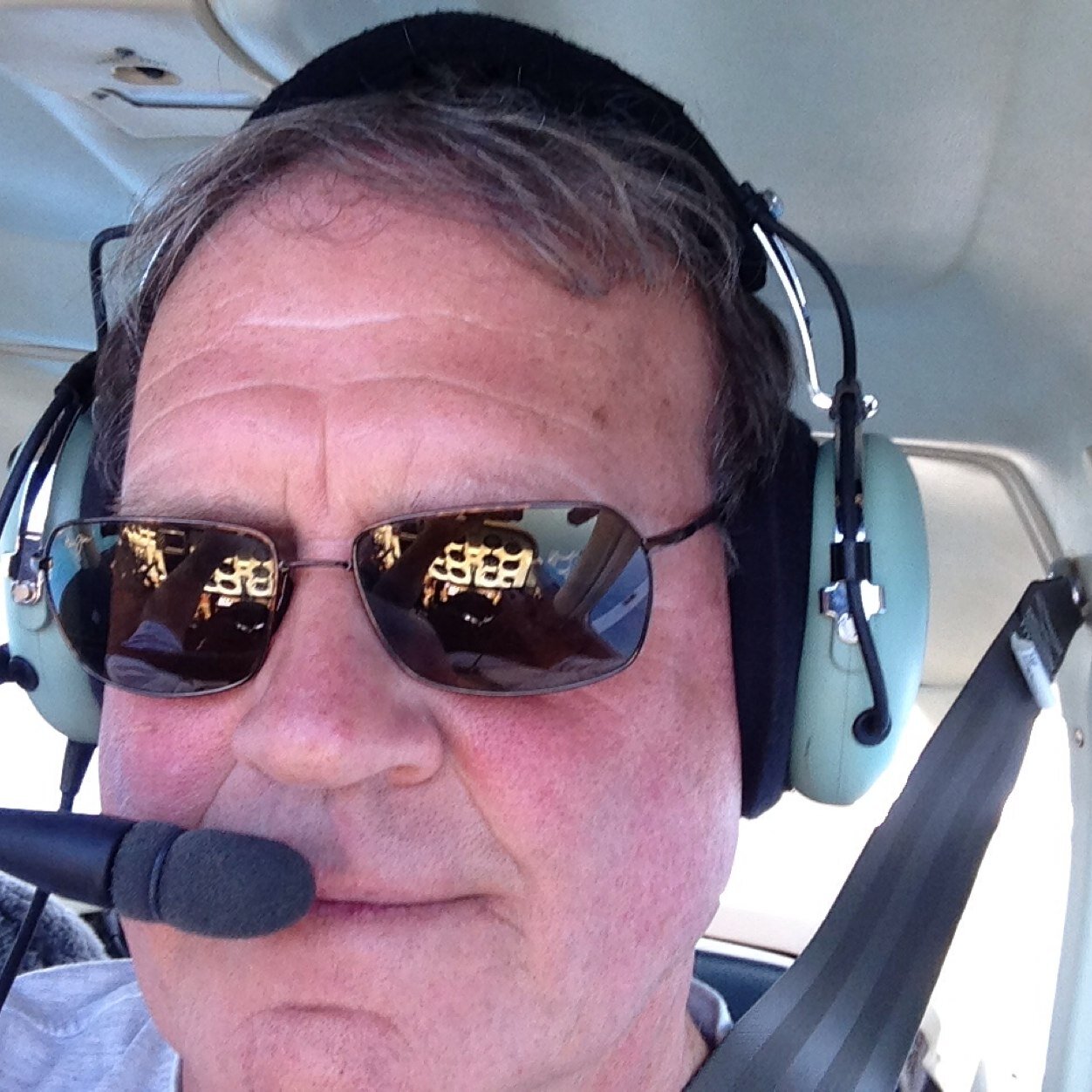 Engineer by profession.  I love flying and enjoy drinking  loose leaf tea since having discovered its health benefits.