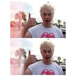 wazzzuuupppp - follow @lewk5S0S - ifb x