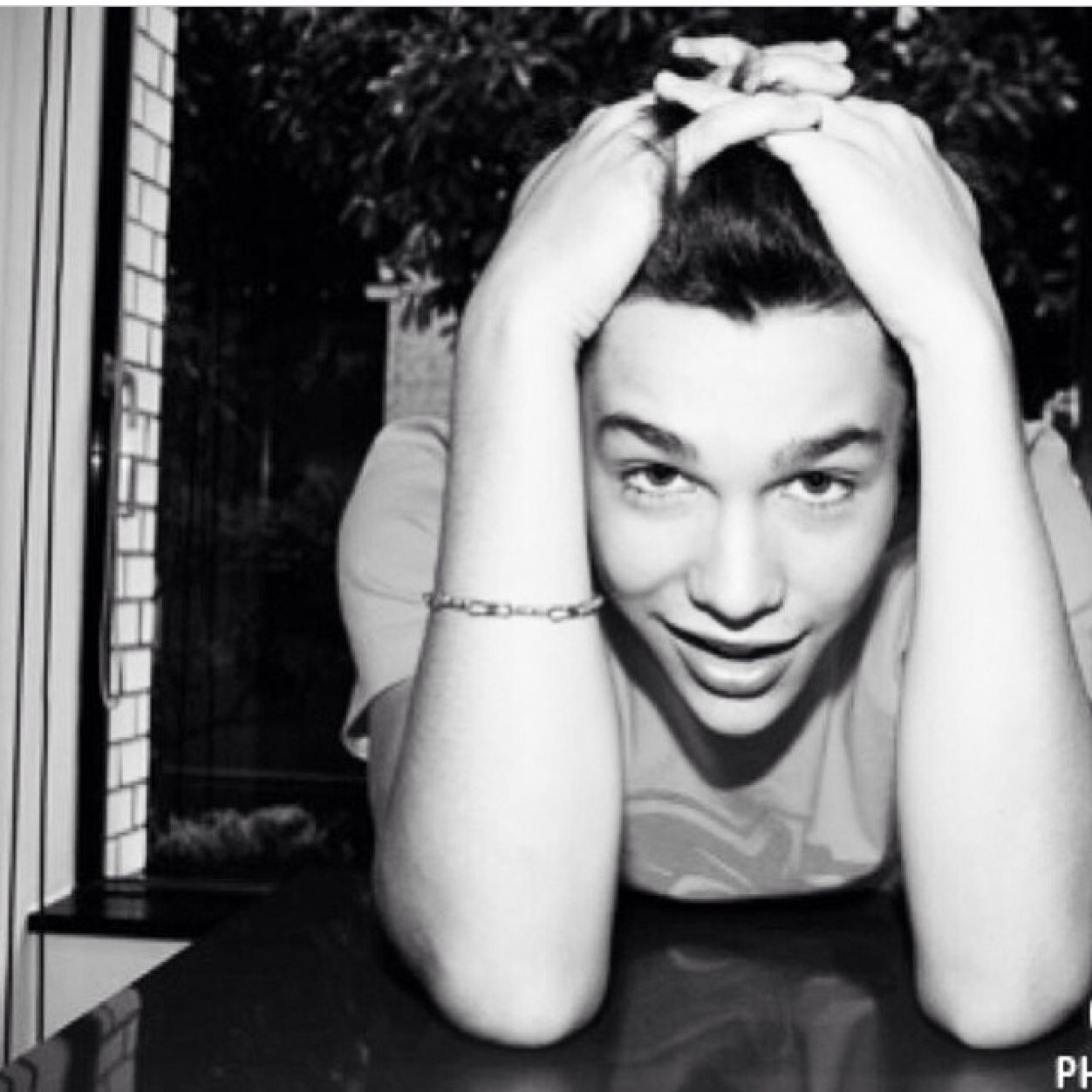 Here for the boy that makes me smile everyday ----- @AustinMahone 
My main account is @mahomieo2l_btr