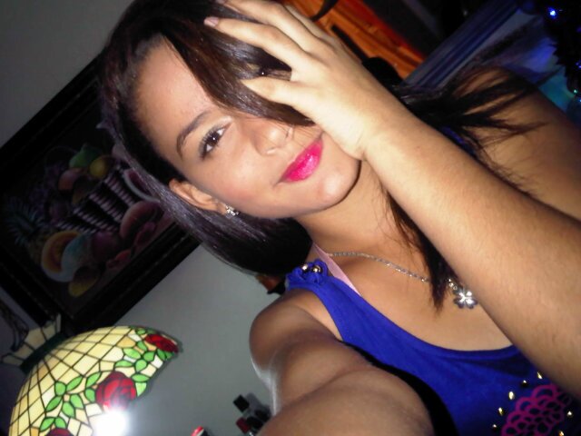 Yo? Una Cosita Bella soy ♥Grisel labort♥ ¿mis ídolos? Jencarlos canela' MaTT hunter' Poeta Callejero #Fechainolvidable 30-31 de JuliO! Del 2012♥ BFF  Diana T. ♥
