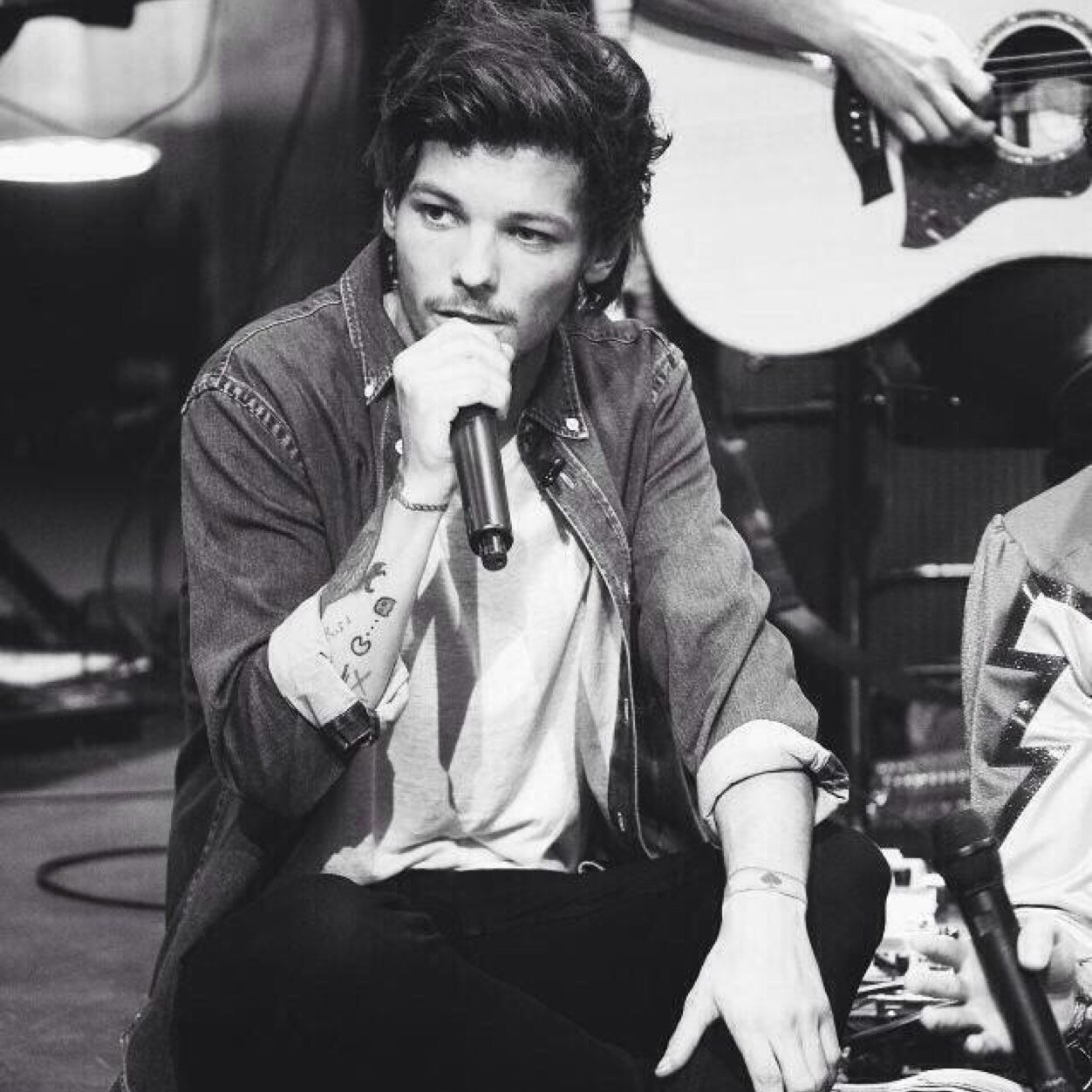 Tommoareyoudtf's profile picture. Directioner, 5SoS fam, not your normal. 0/4 0/5