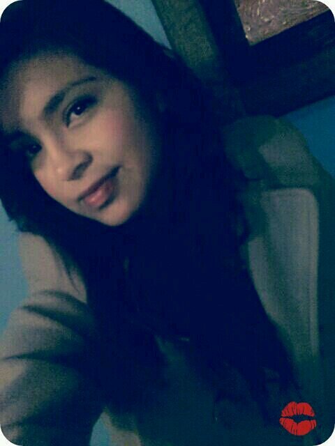 my name is Itzel, I'm a fun girl, haha ​​love the music..!! 3 3