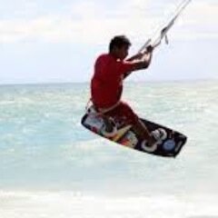 Ing. Civil, Amante de la Playa y Todo Mi Pais.