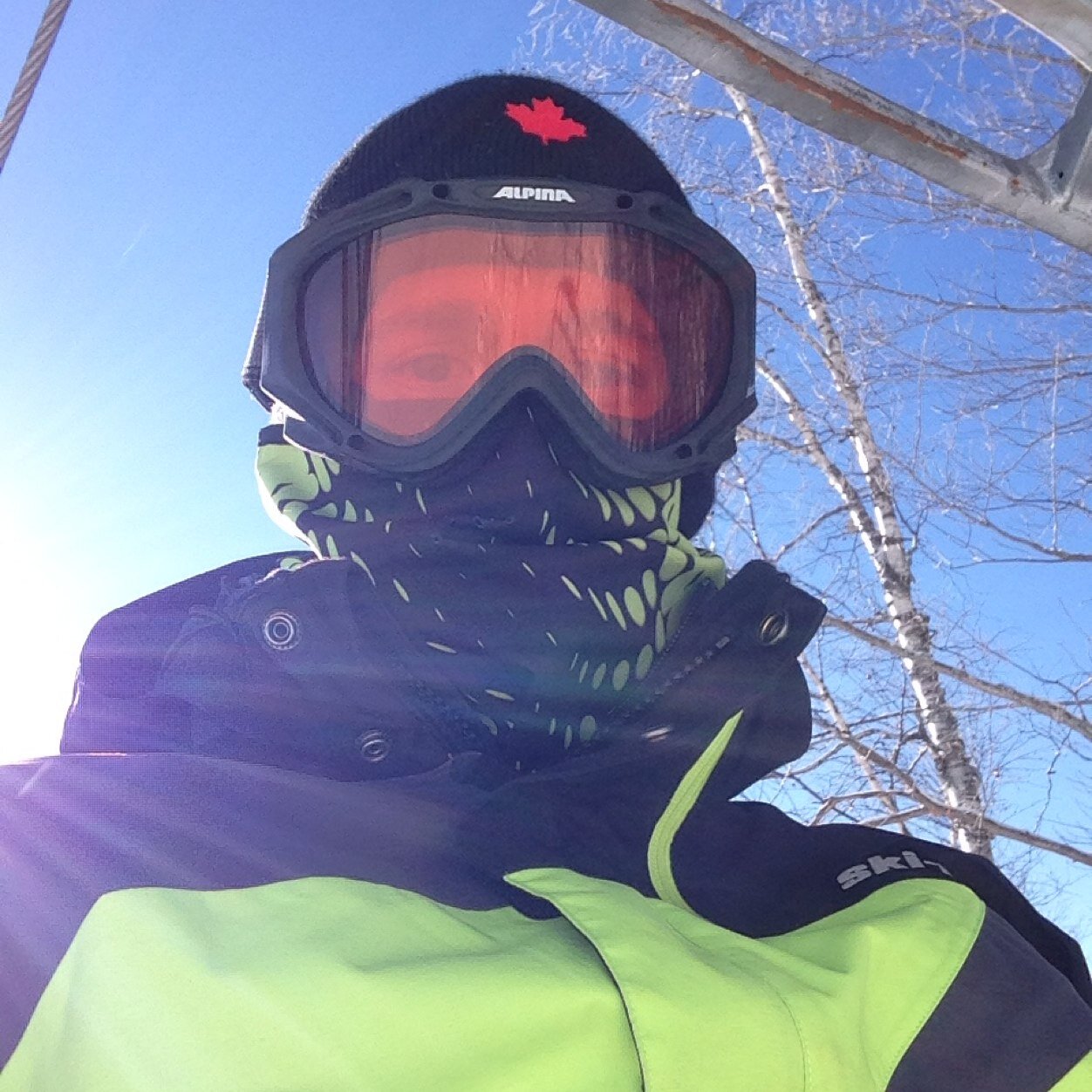 DjRedHair's profile picture. Votre sourire seduisant vous protegera ;) bitch!