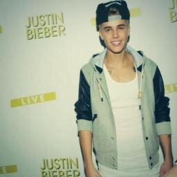 My love pours out to Justin who has been there since the beginning. I will forever be grateful. He is the strongest, most compassionate idol. ♛