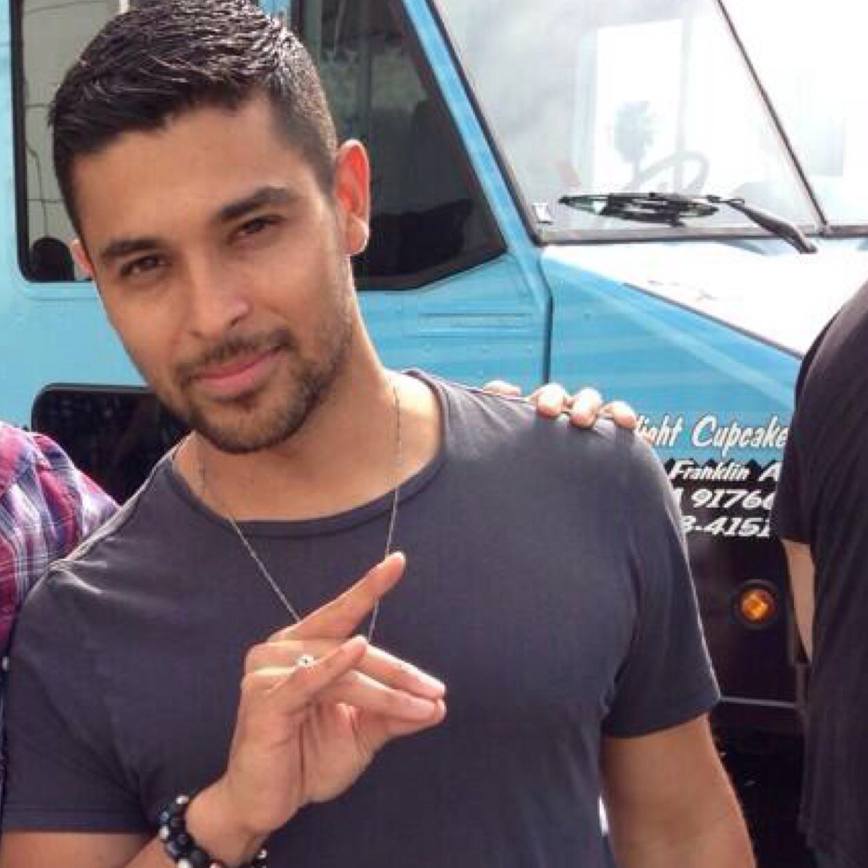 TitusJamesNYR's profile picture. 20/Tutor/Single