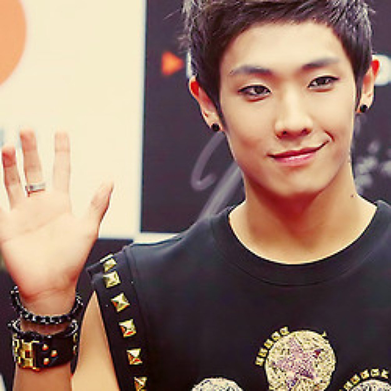 MBLAQ's Lee Joon [V] Roleplayer {DazzlingCity_RP} BF/Umma: @BTD_Dara |Belongs only to @DC_Takuya |06/14/13 4:08pm| Puppy son: @DC_BAPZelo