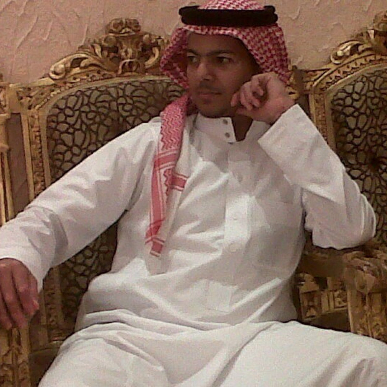 متدرب في HIWPT.هلالي برشلوني. تغريداتي حسب مسكة المزاج. اهم شي عندي سعة الصدر.الهلال لي اليوم ولـ اطفالي غداً ولأحفادي مستقبلاً.