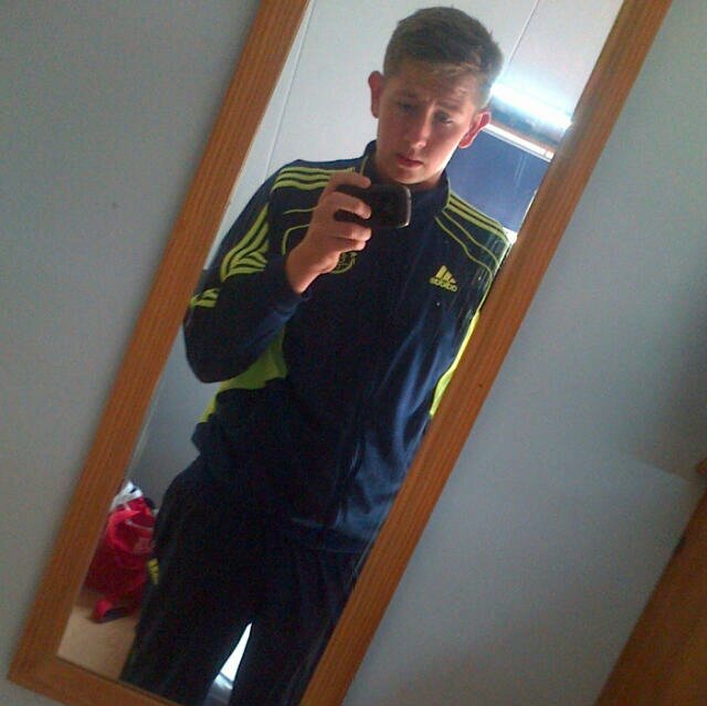 IkBenBradley__'s profile picture. • †19072013 Rust in vrede lieve Mama ! • insta; officialbradley__ Snapp; yellowbawzzz