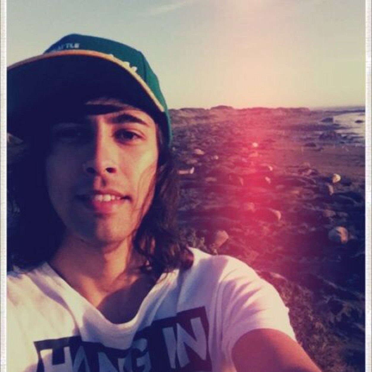Female, 14. Pierce The Veil, Sleeping With Sirens, Mayday Parade, Of Mice & Men, Fit For Rivals and Mexicans! Use are all fab! xoxo instagram; bulletproofVic4