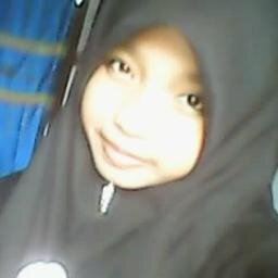 Nama aku nurul..aku fans bngett amee coboy junior..ttl aku 22_06_2002,warna kesukaan aku putih,ungu,biru,aku adalah comate