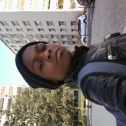 Compte officiel:)SLT moi c Nuno je suis un collegien qui j'aime les #retweet-°°- pas le collège et qu'on me follow