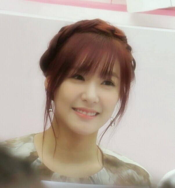 IsnaAulia7's profile picture. EXOfans || Sone || Elf || Folback? Just mention :)
@IsnaAulia7