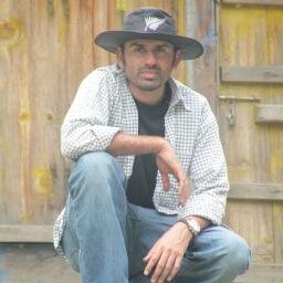 Software Engineer, Football, ManU, Trekking, Travelling, Politics, Tech