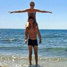20. Estudiante piloto de líneas aéreas ATPL , tocapelotas a jornada completa , @patryinstincion lo sabe . Love is in the AIR
