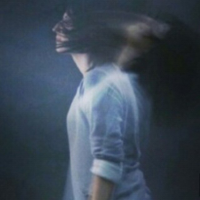 اسعد نفسك بنفسك.