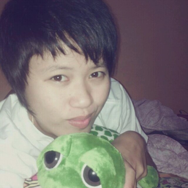 ปมชื่อ☺*วิว* น๊ค๊าบ ปมเปนคนขี้อายนิดๆ:$ |กวนน่อยๆ|☺แต่ก็จิงจัยค๊าบ|♥รักคัยรักจิง(แต่)ถ้าซิง แซงคิวได้เรย(เอ่อ!ล้อเล่นค๊าบ)คบทีละคนค๊าบจะได้ไม่ปวดหัว #โฉดค๊าบโสด