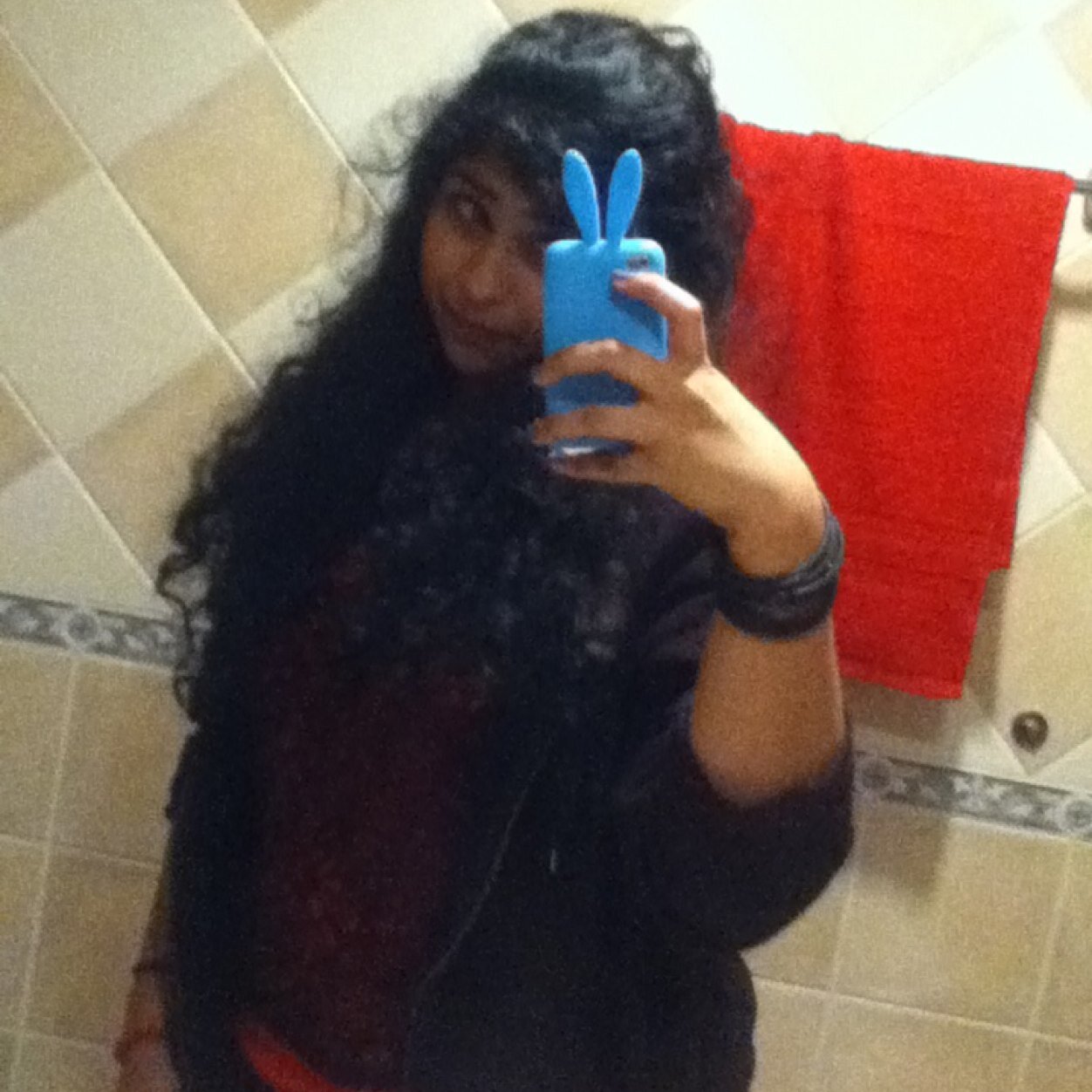 follow me xD I follow back^^