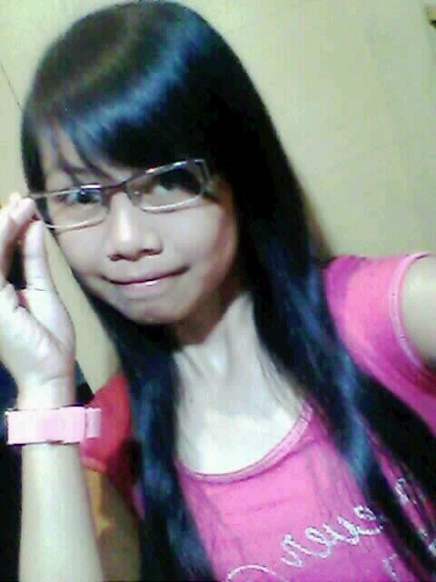 DinaELF20's profile picture. Aku selalu tersenyum dan tertawa,meski kadang kesedihan selalu menghampiriku..
Dan karenanya senyum ittu adalah ketabahan hatiku :)

#Keep smile always (^_^)