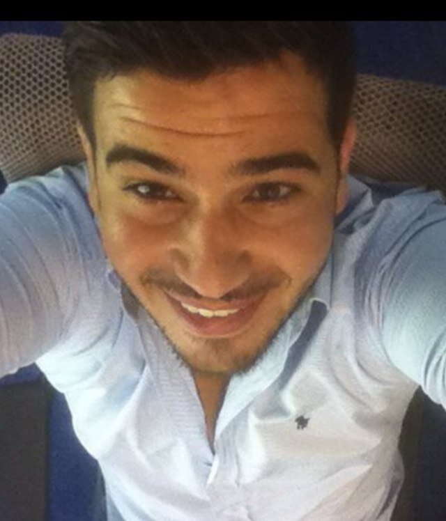 COMEDIEN