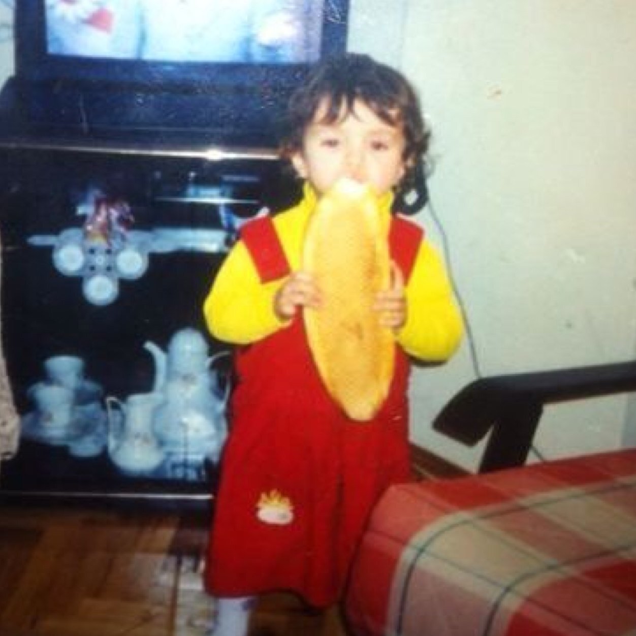 varolayse's profile picture. 