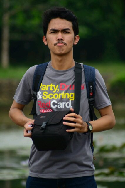 Mahasiswa Fakultas Ekonomi | KTBFFH