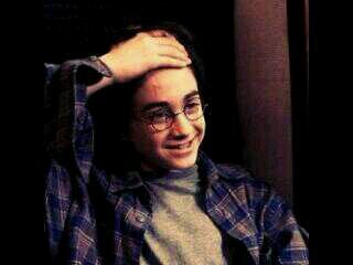 Allí donde esten las personas que amas estará tu corazón. POTTERHEAD se me queda corto. GRYFFINDOR. Si crees en la MAGIA es porque ella habita en ti.   ⏃