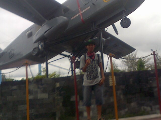 adian_comrade's profile picture. 