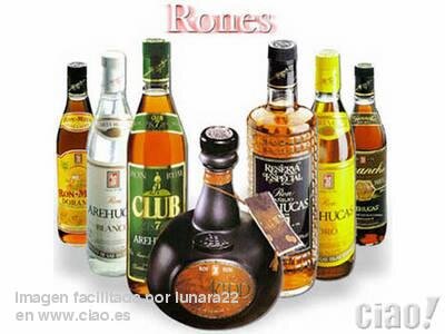 Un sin sentido, frases resacosas, entre botellas del alcohol y marihuana a granell. Me gusta limpiarme el culo con bastonsillos de los oidos.